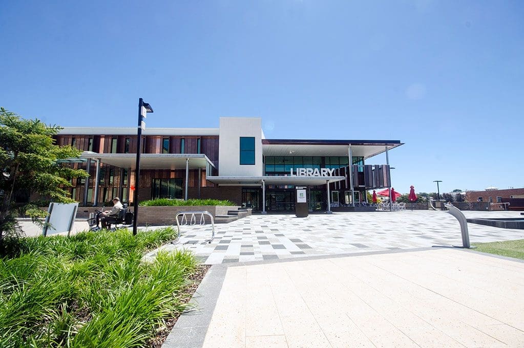 Toowoomba-City-Library-Civic-Square_13-2_680px-h-1023x680